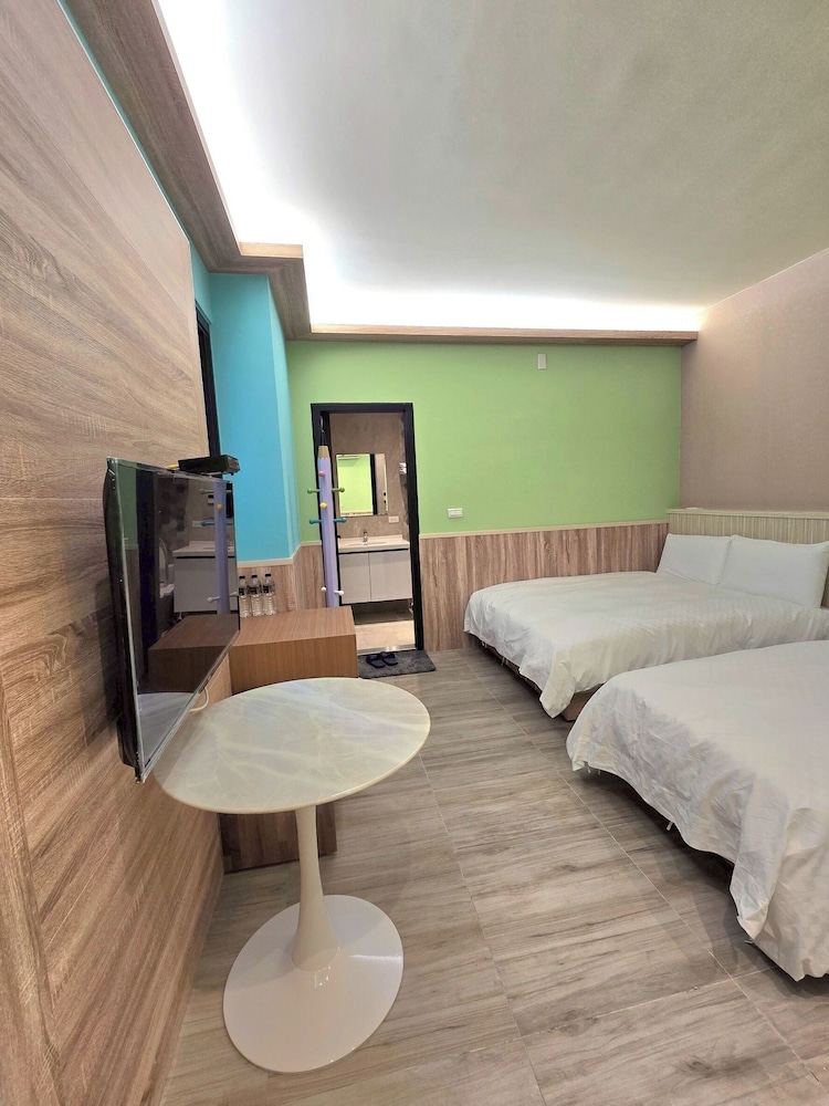 Yours Inn Luodong