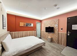 Yours Inn Luodong