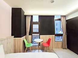 Yours Inn Luodong