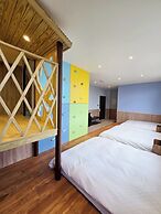 Yours Inn Luodong