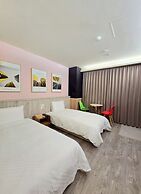 Yours Inn Luodong