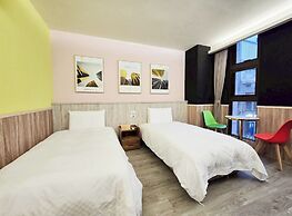Yours Inn Luodong