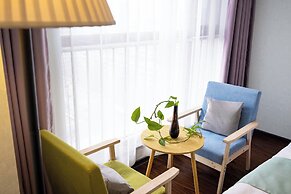 Sunlight Apartment-Color TV Tower