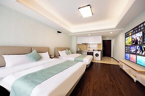 Sunlight Apartment-Color TV Tower