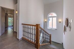 ELIVAAS Cygnus 4BHK With Pvt Pool