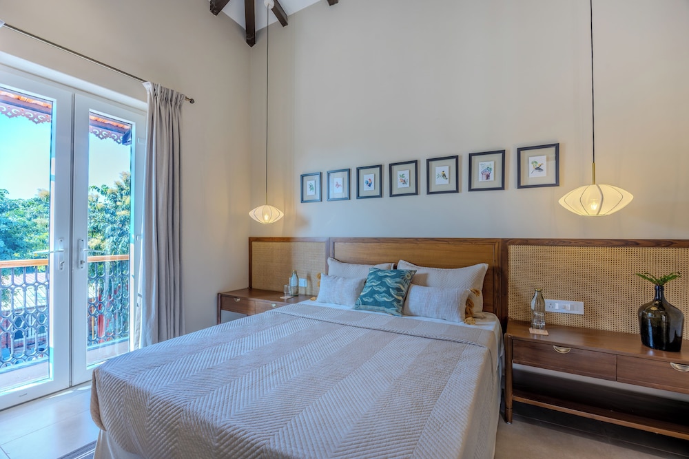 ELIVAAS Cygnus 4BHK With Pvt Pool