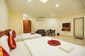 Hotel Rajdhani Inn & Suites
