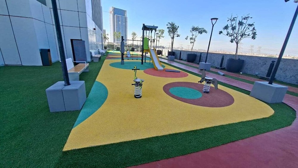 Cloud Tower 1br With Parking Pool Gym