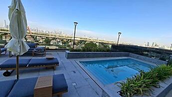 Cloud Tower 1br With Parking Pool Gym