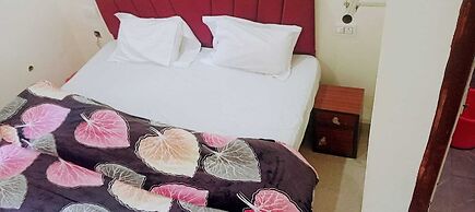 Hotel Pine N Peak