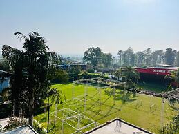 Hotel Pine N Peak