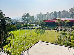 Hotel Pine N Peak