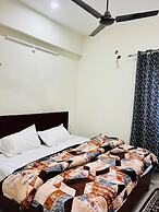 Hotel Pine N Peak