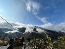 Mehra paradise and cafe