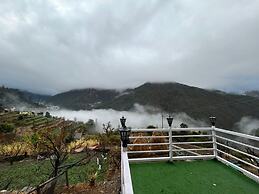 Mehra paradise and cafe
