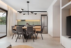 Glyfada Signature Apartment