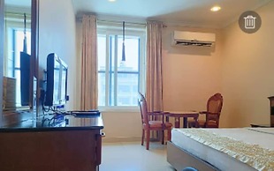 THE SEASHORE HOTEL