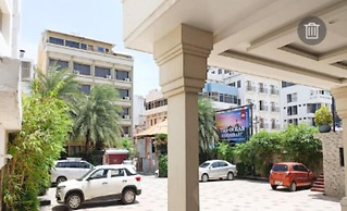 THE SEASHORE HOTEL