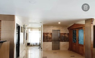 THE SEASHORE HOTEL