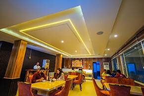THE SEASHORE HOTEL