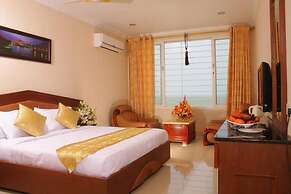 THE SEASHORE HOTEL