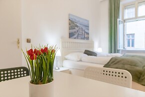 Bright Central Rooms Ideal For Long Stay