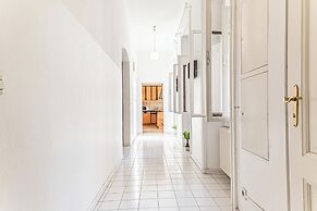 Bright Central Rooms Ideal For Long Stay