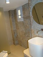 Efis Apartments