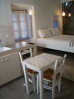 Efis Apartments