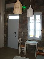 Efis Apartments