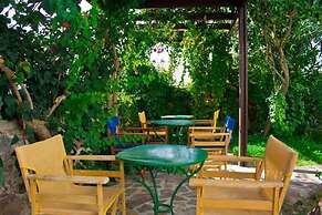 Efis Apartments