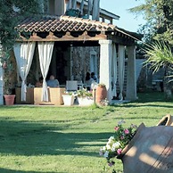 IL GIARDINO DI DANIELA APARTMENTS