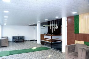 Hotel Blue Pine @Har Ki Pauri Road