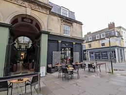 12 Montpellier Arcade