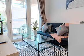 Bloomfields Adorable 1BR in Oasis Ma