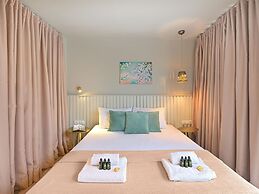 Karitsi Suites