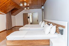 ECO ART Hotel