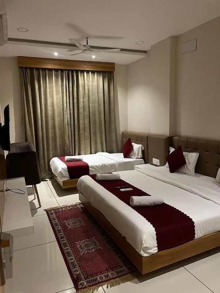 Hotel Tirupati Inn