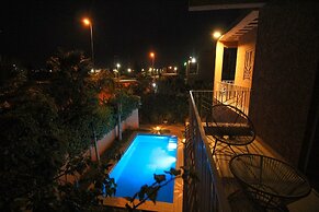 Redmoon Villa & Riad