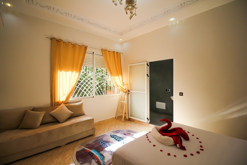 Redmoon Villa & Riad
