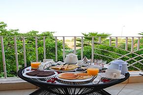 Redmoon Villa & Riad