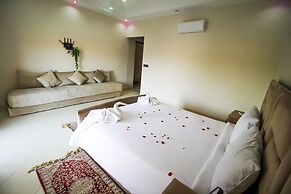 Redmoon Villa & Riad