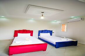 Redmoon Villa & Riad