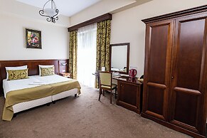 HOTEL DIESEL
