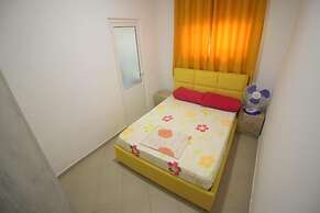 Hostel K13