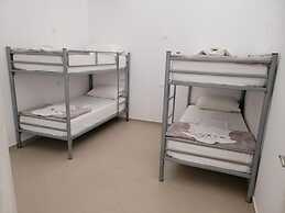 Hostel K13