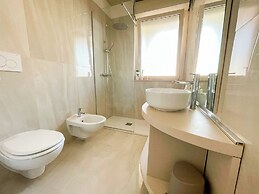 Mora Suite