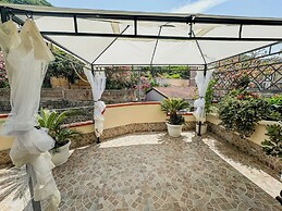 B&B By Family L&G