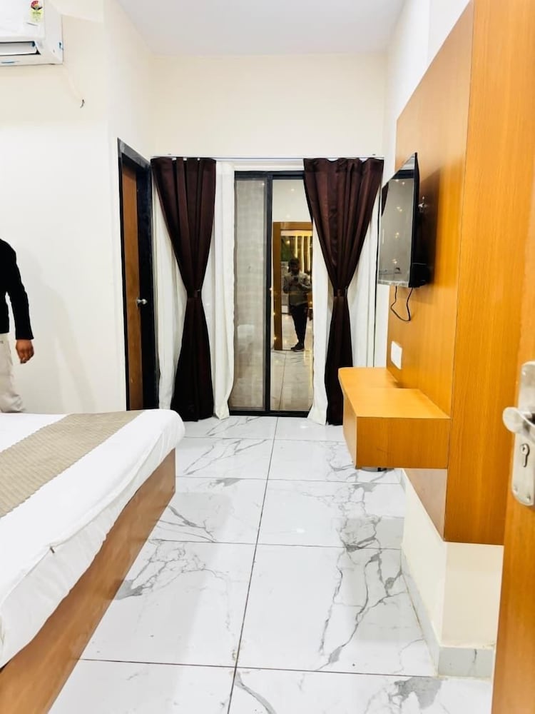 Hotel Venus Stays