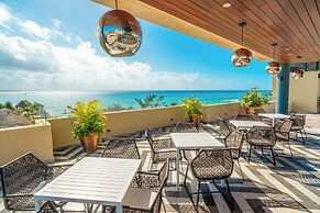 2 BR Condo - Rooftop Ocean View Joy 202